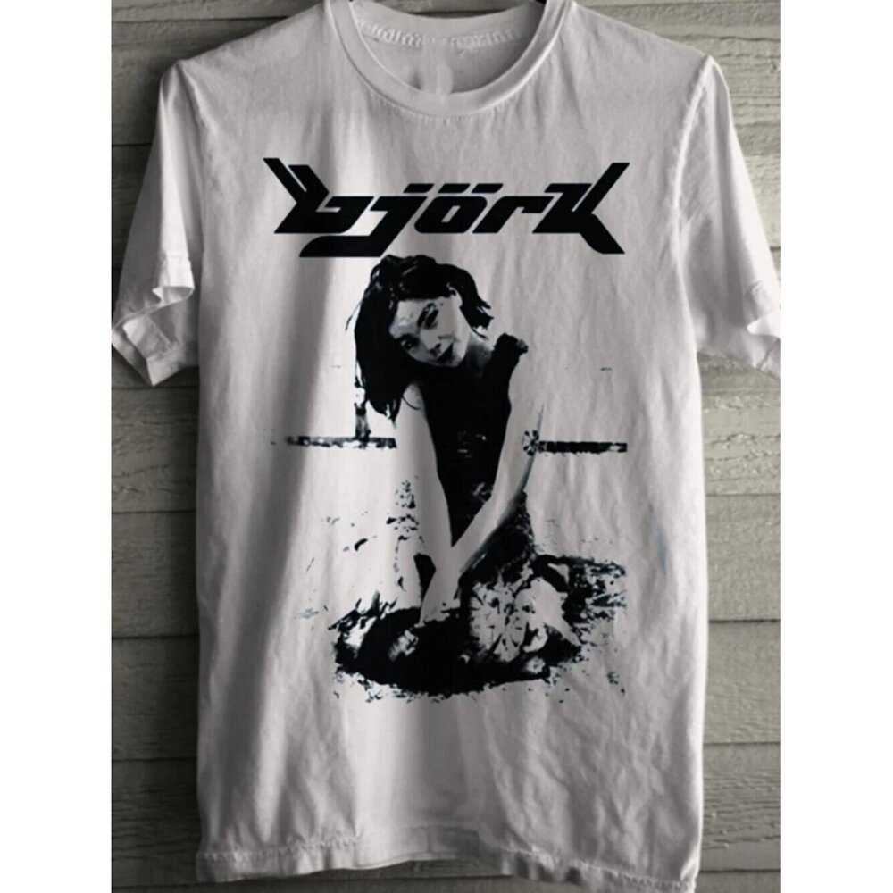 Bjork 90s Graphic Unisex T Shirt .